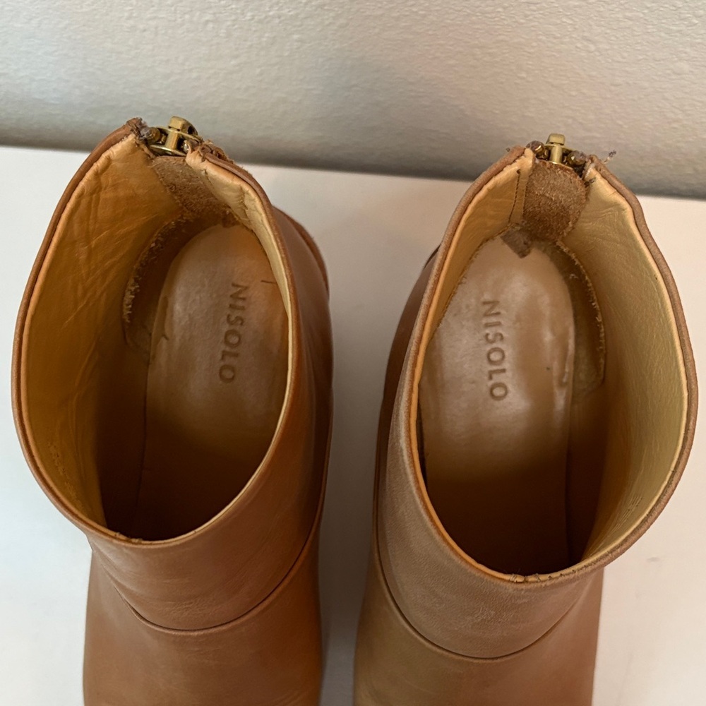 Nisolo Chestnut Leather Stacked Heel “Dari” Boots - Picture 3 of 8